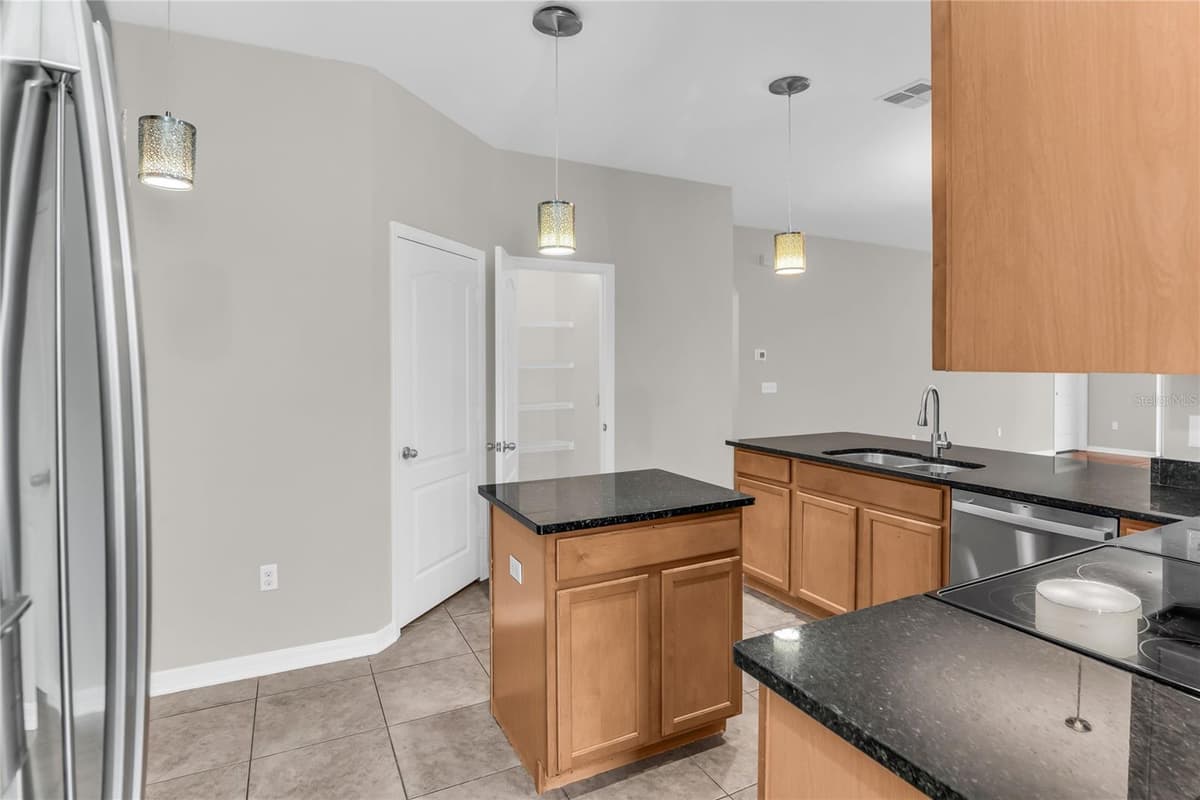 847 AYDEN OAK LANE — photo 14 of 54