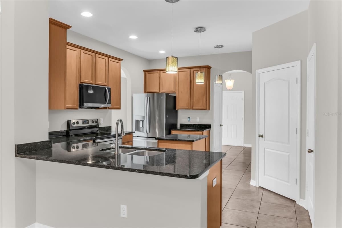 847 AYDEN OAK LANE — photo 17 of 54