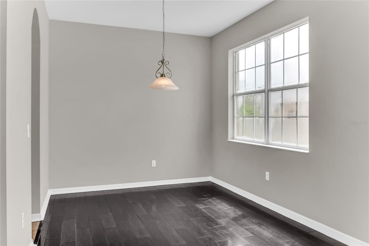 847 AYDEN OAK LANE — photo 11 of 54