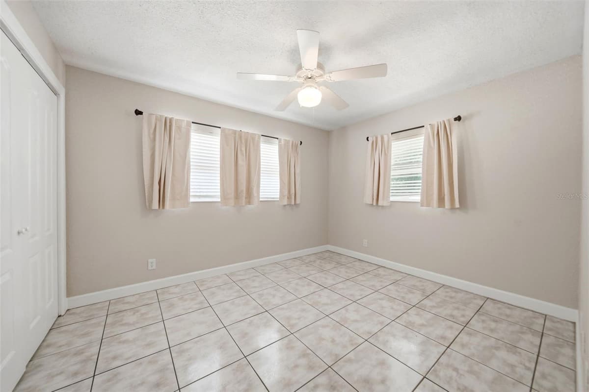 1540 HORATIO AVENUE — photo 24 of 33