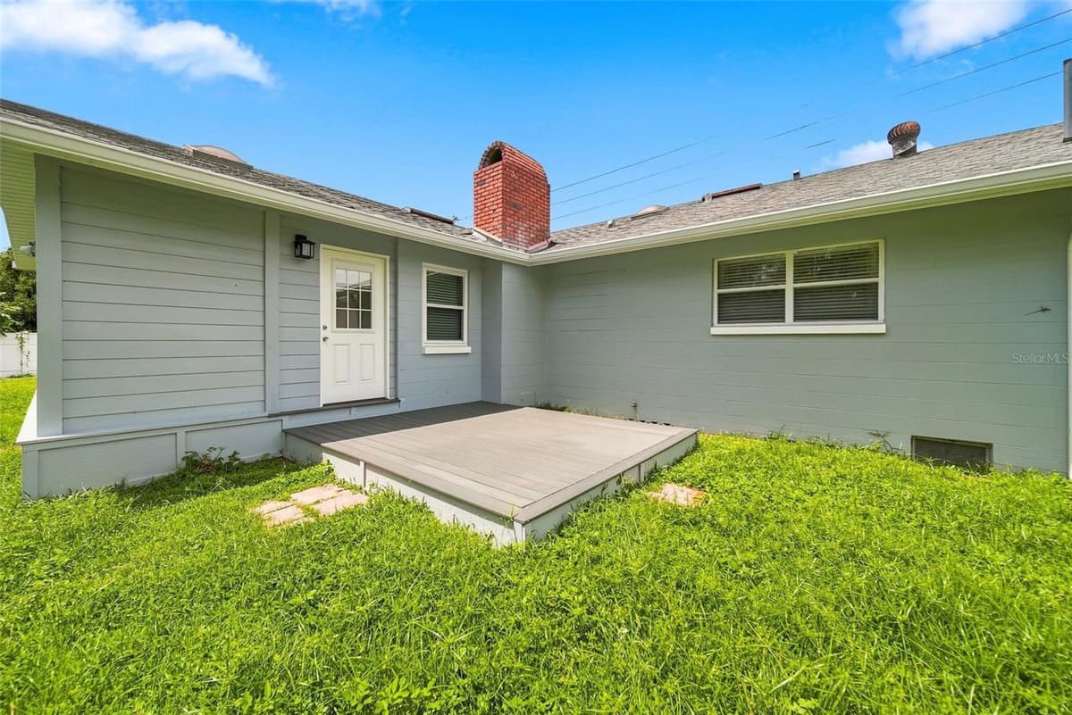 1540 HORATIO AVENUE — photo 30 of 33