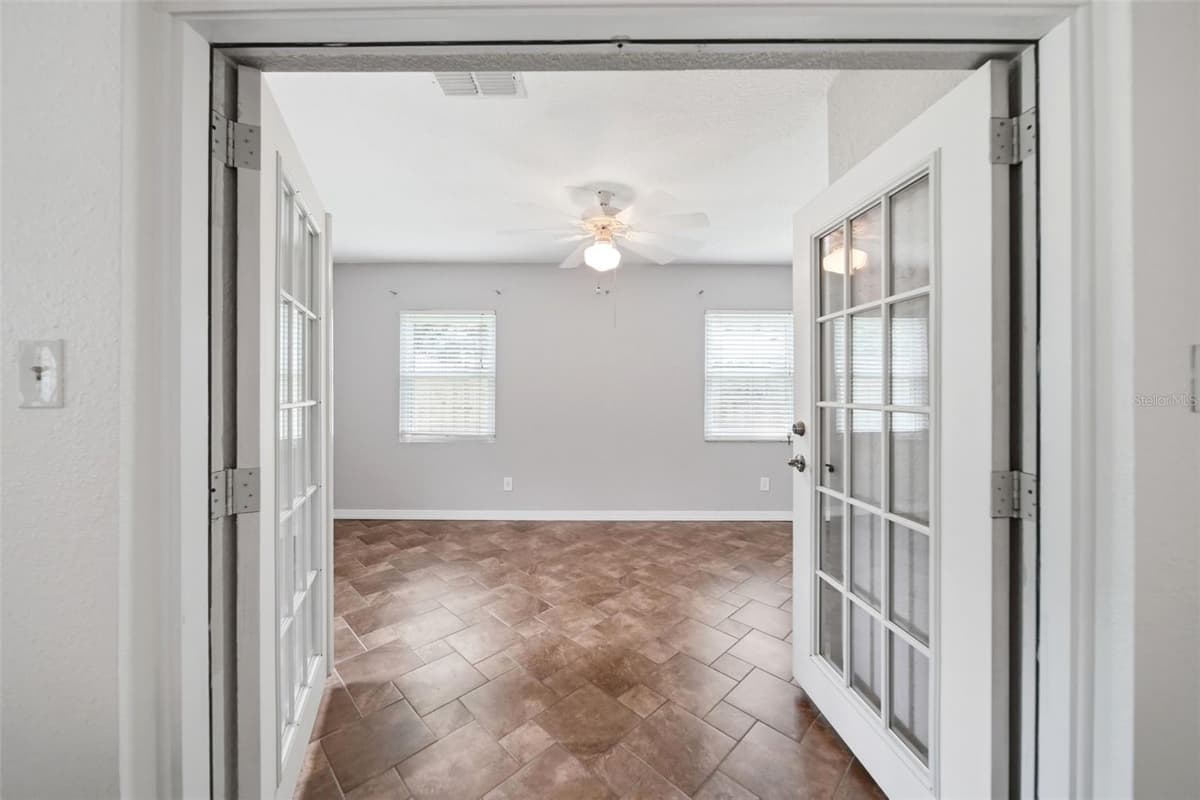 1540 HORATIO AVENUE — photo 16 of 33