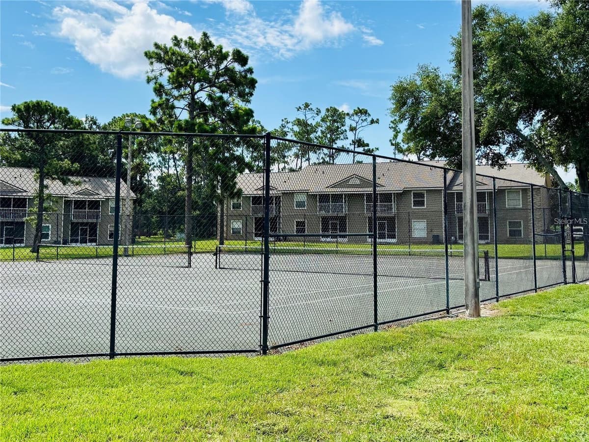 121 RESERVE CIRCLE — photo 42 of 44