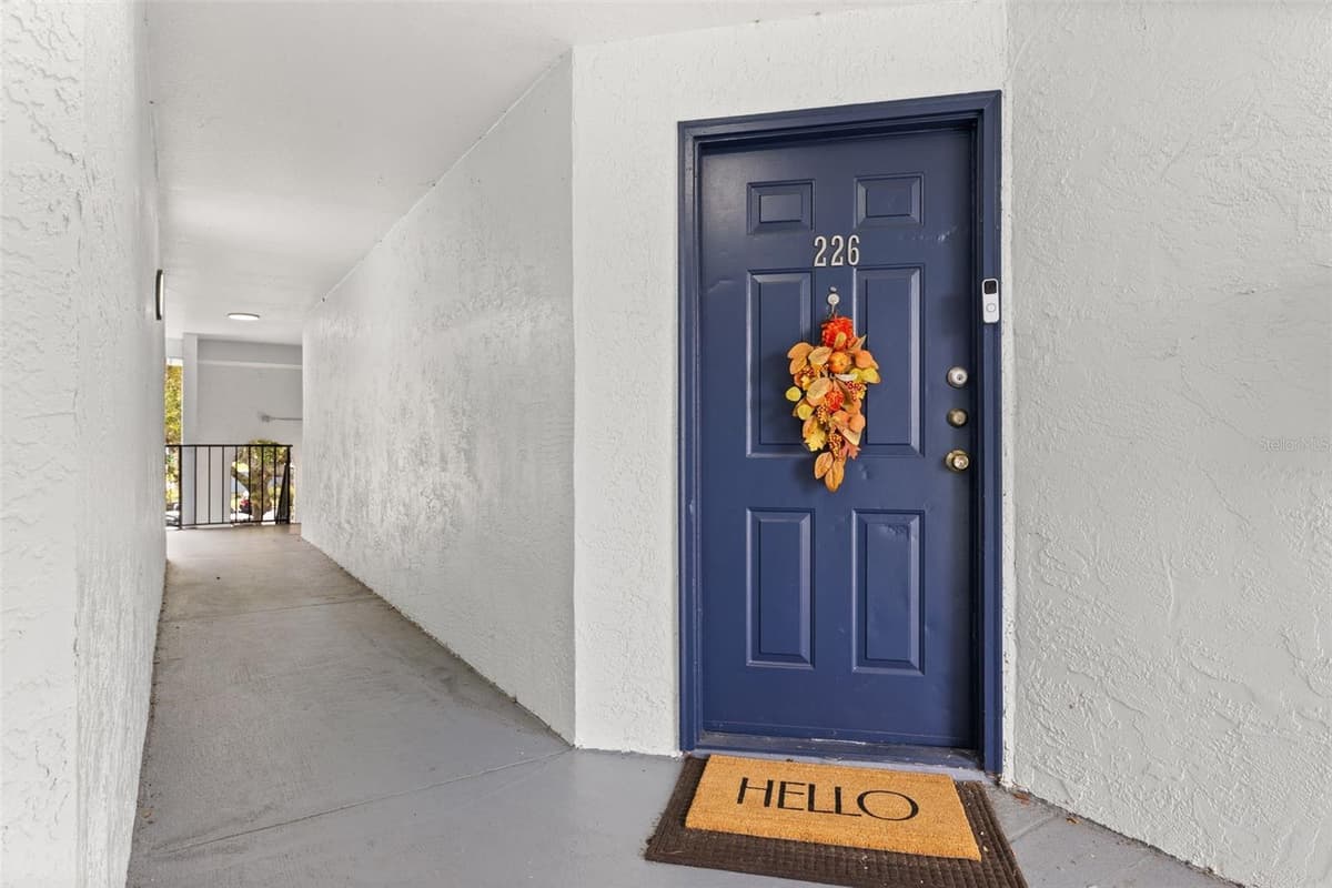 5713 GATLIN AVENUE — photo 6 of 40