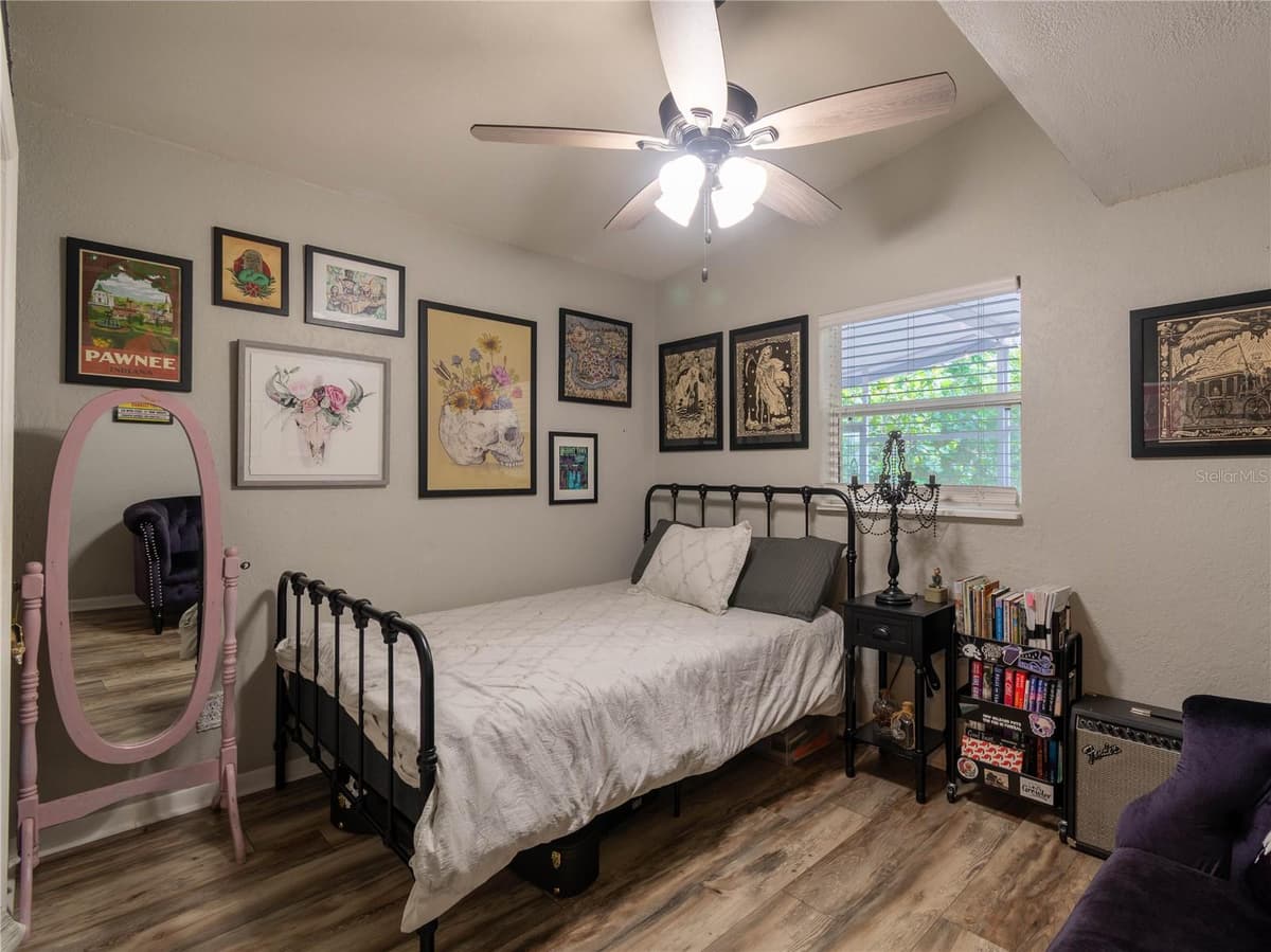 608 PENT STREET — photo 19 of 45