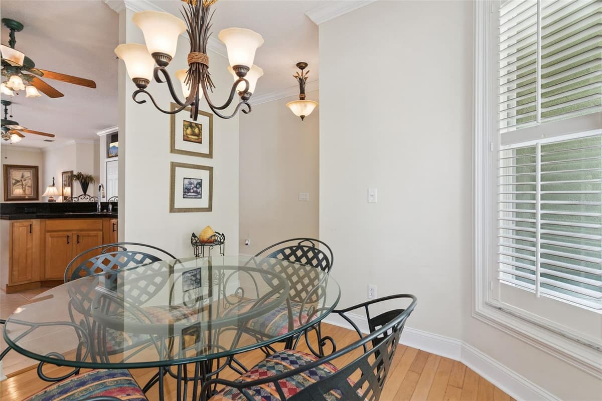107 PEREGRINE COURT — photo 8 of 40