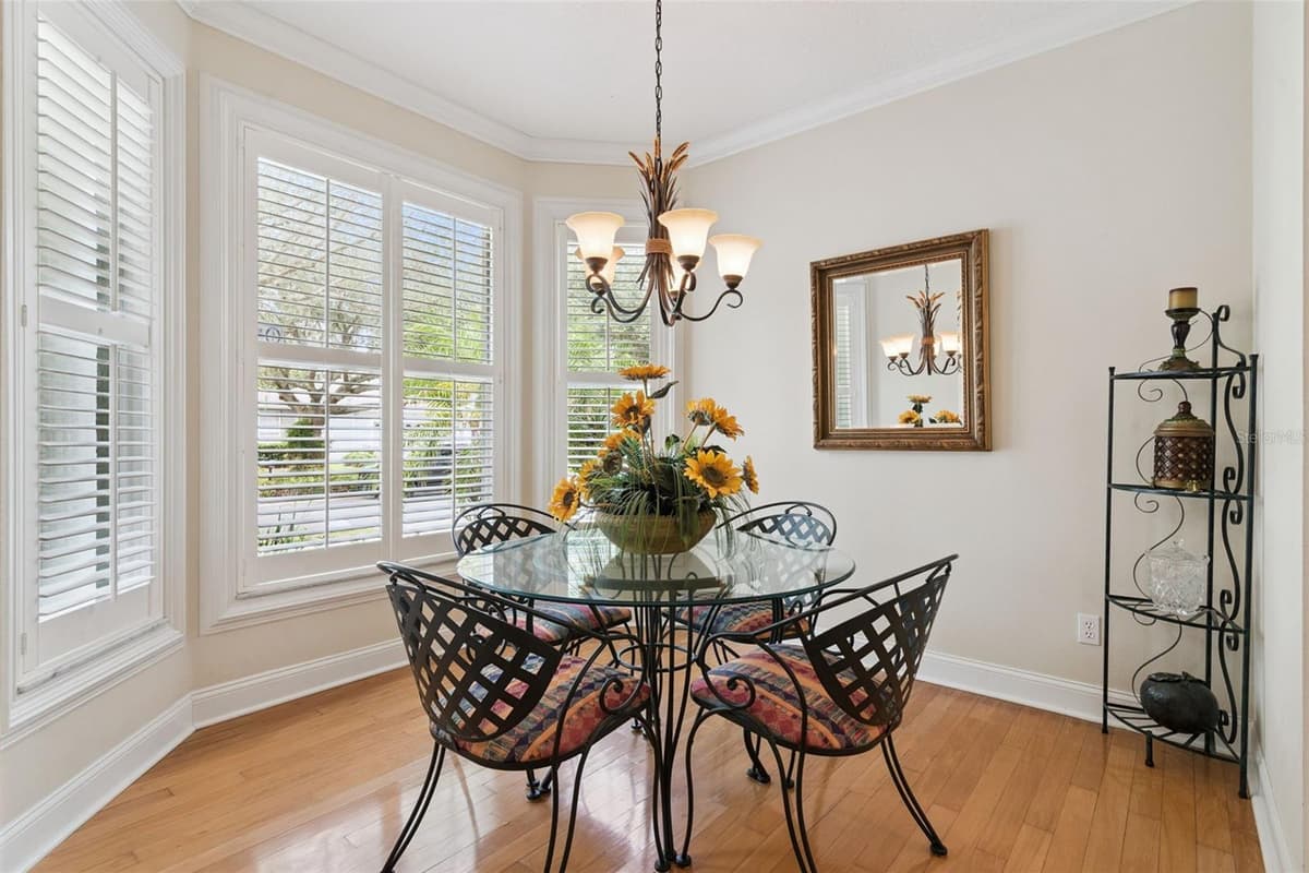 107 PEREGRINE COURT — photo 10 of 40