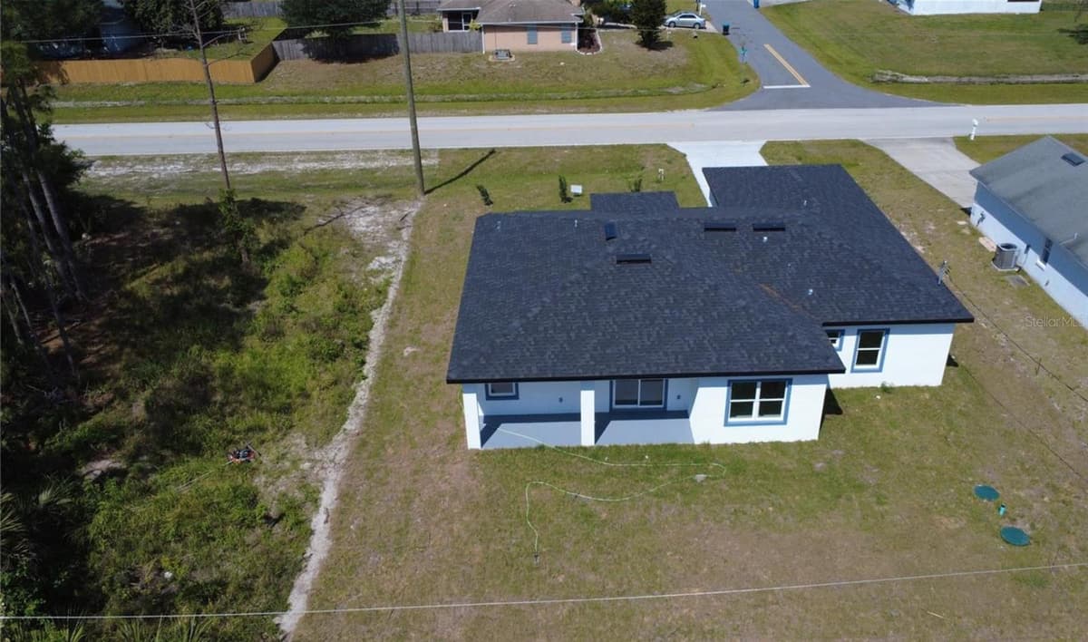 3135 LOWRY BOULEVARD — photo 3 of 28
