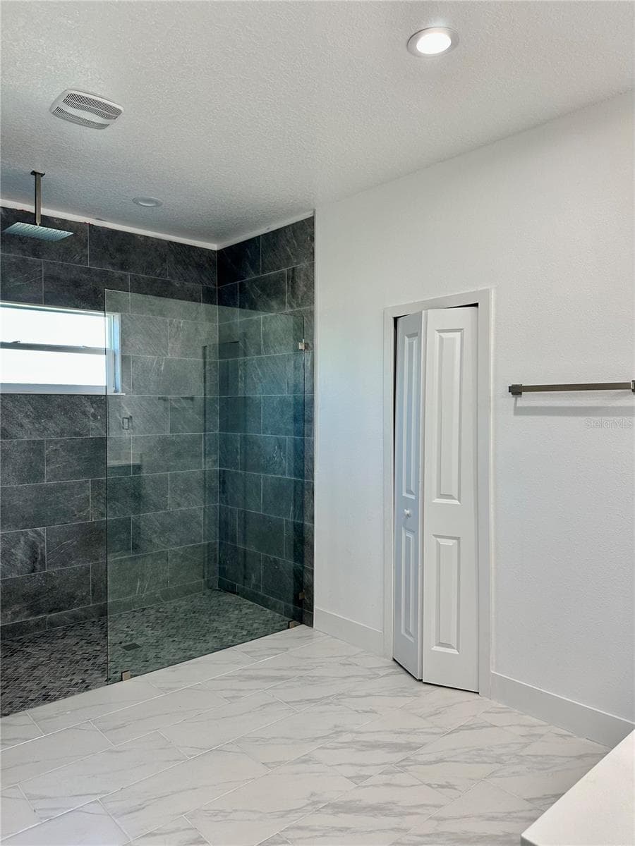 3135 LOWRY BOULEVARD — photo 24 of 28