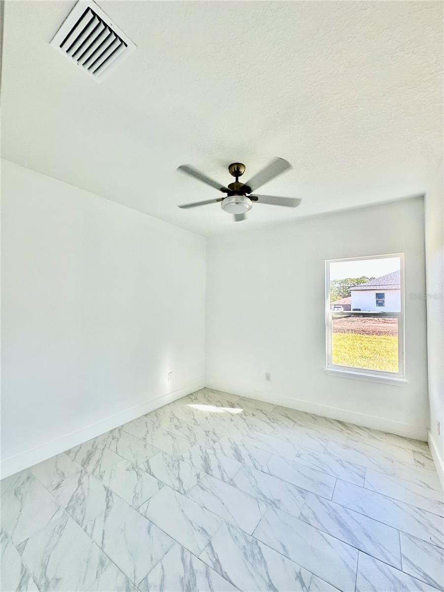 3135 LOWRY BOULEVARD — photo 14 of 28