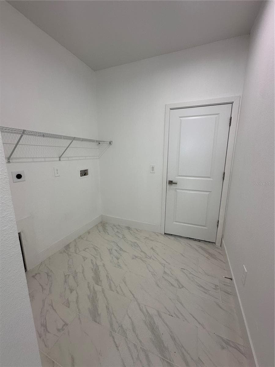3135 LOWRY BOULEVARD — photo 18 of 28