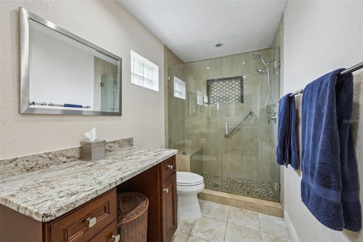 312 OAK HILL DRIVE — photo 34 of 64