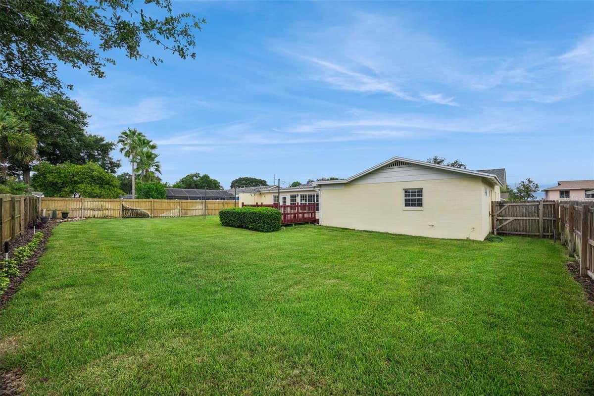 312 OAK HILL DRIVE — photo 51 of 64