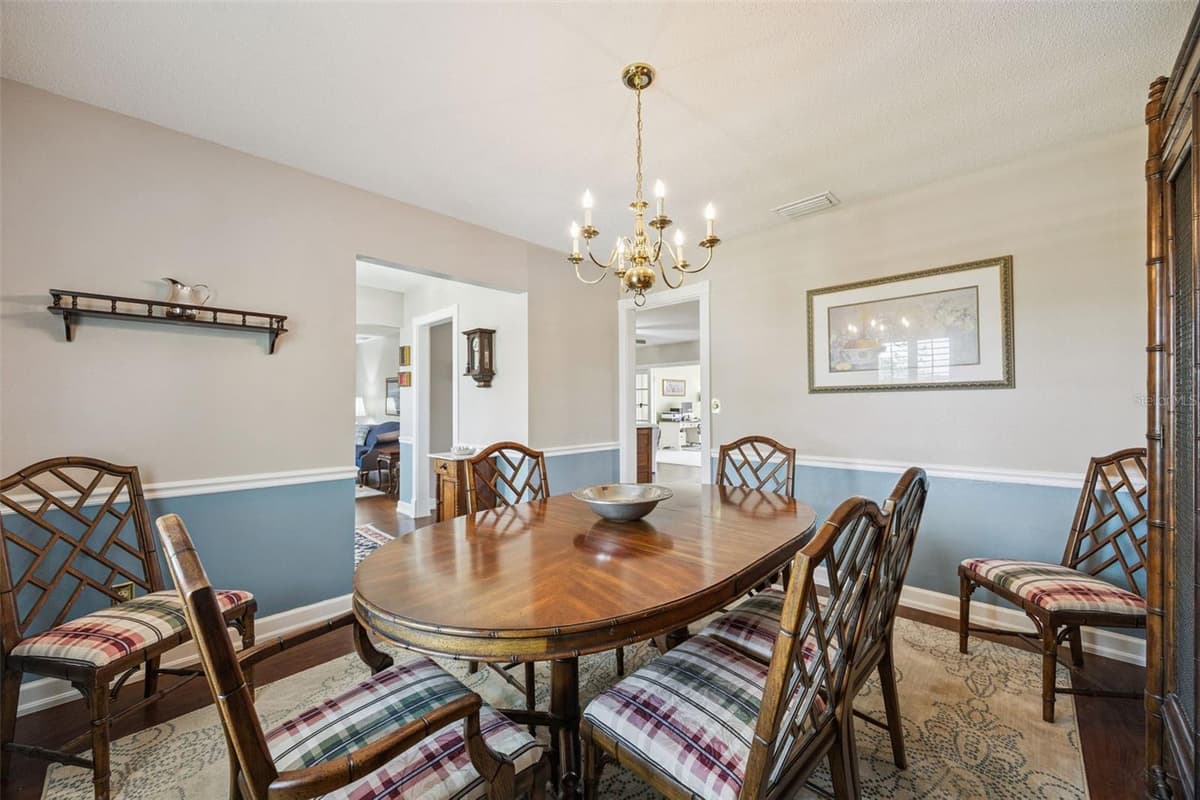 312 OAK HILL DRIVE — photo 9 of 64