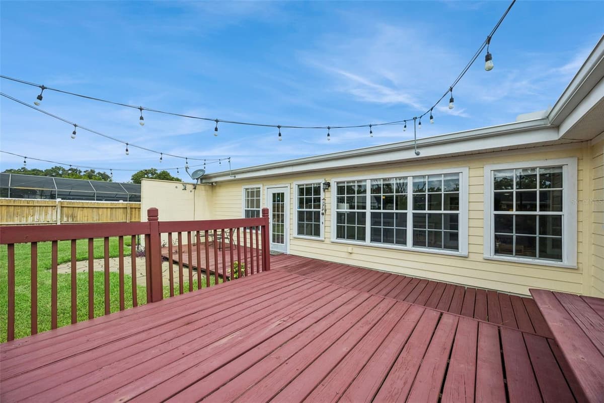 312 OAK HILL DRIVE — photo 44 of 64