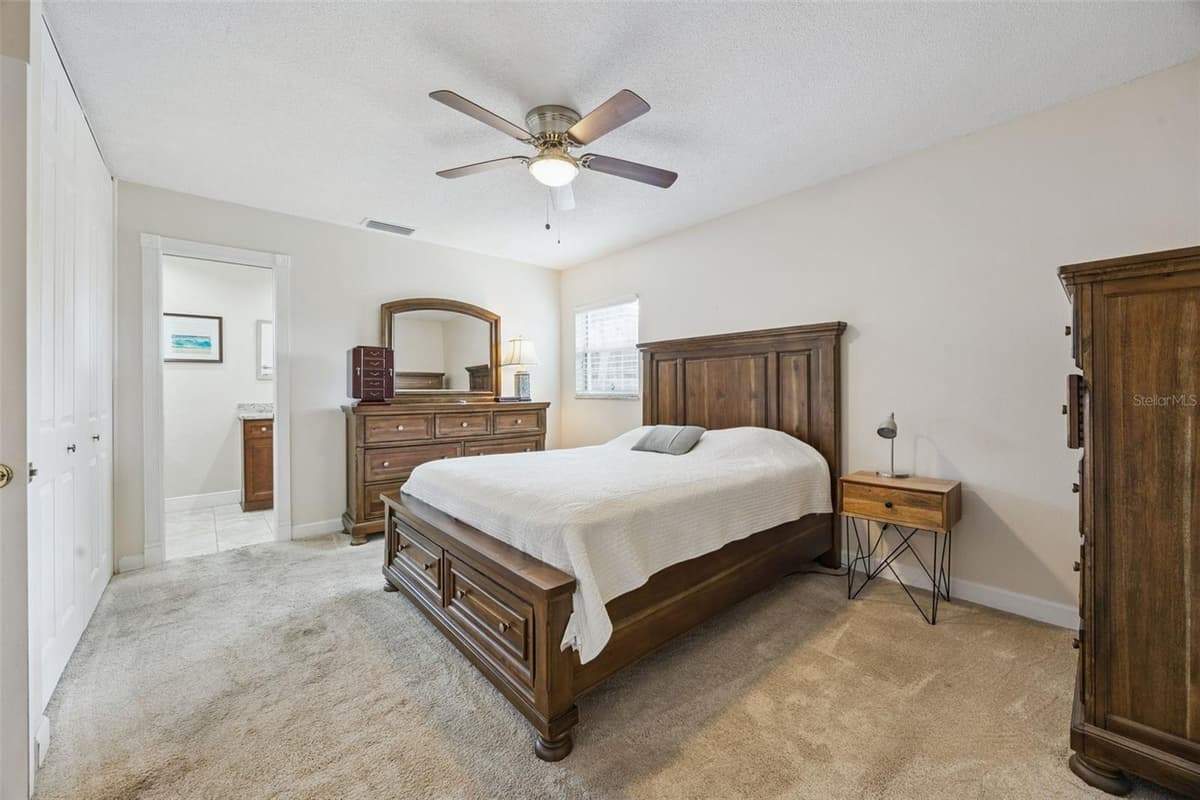 312 OAK HILL DRIVE — photo 26 of 64