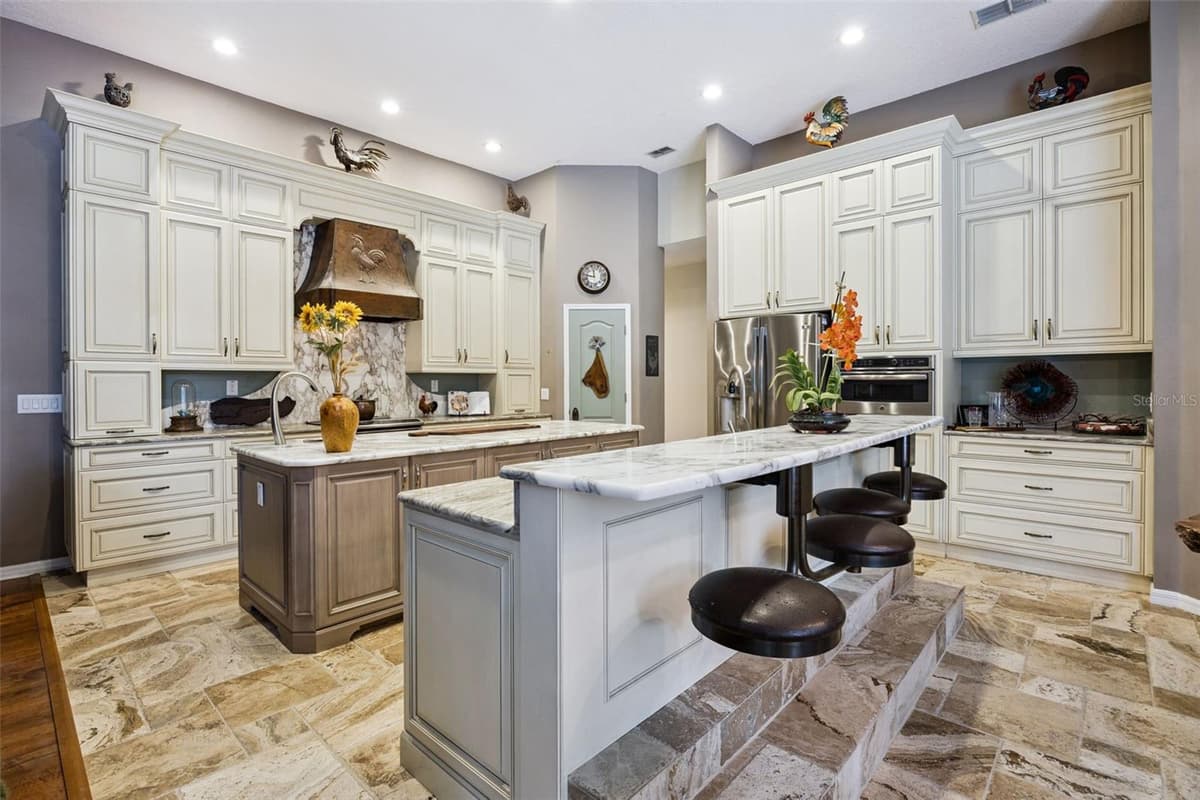 1006 PANTHER STREET — photo 14 of 41