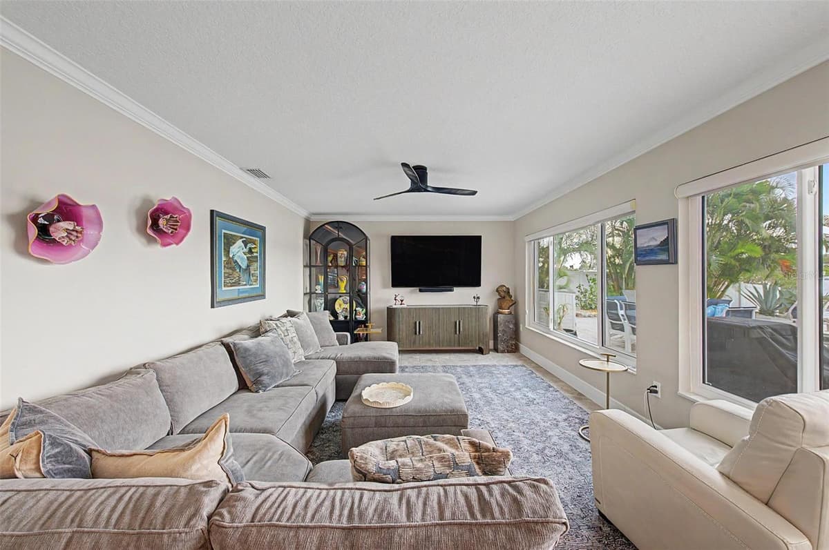 704 BAYSHORE DRIVE — photo 27 of 77
