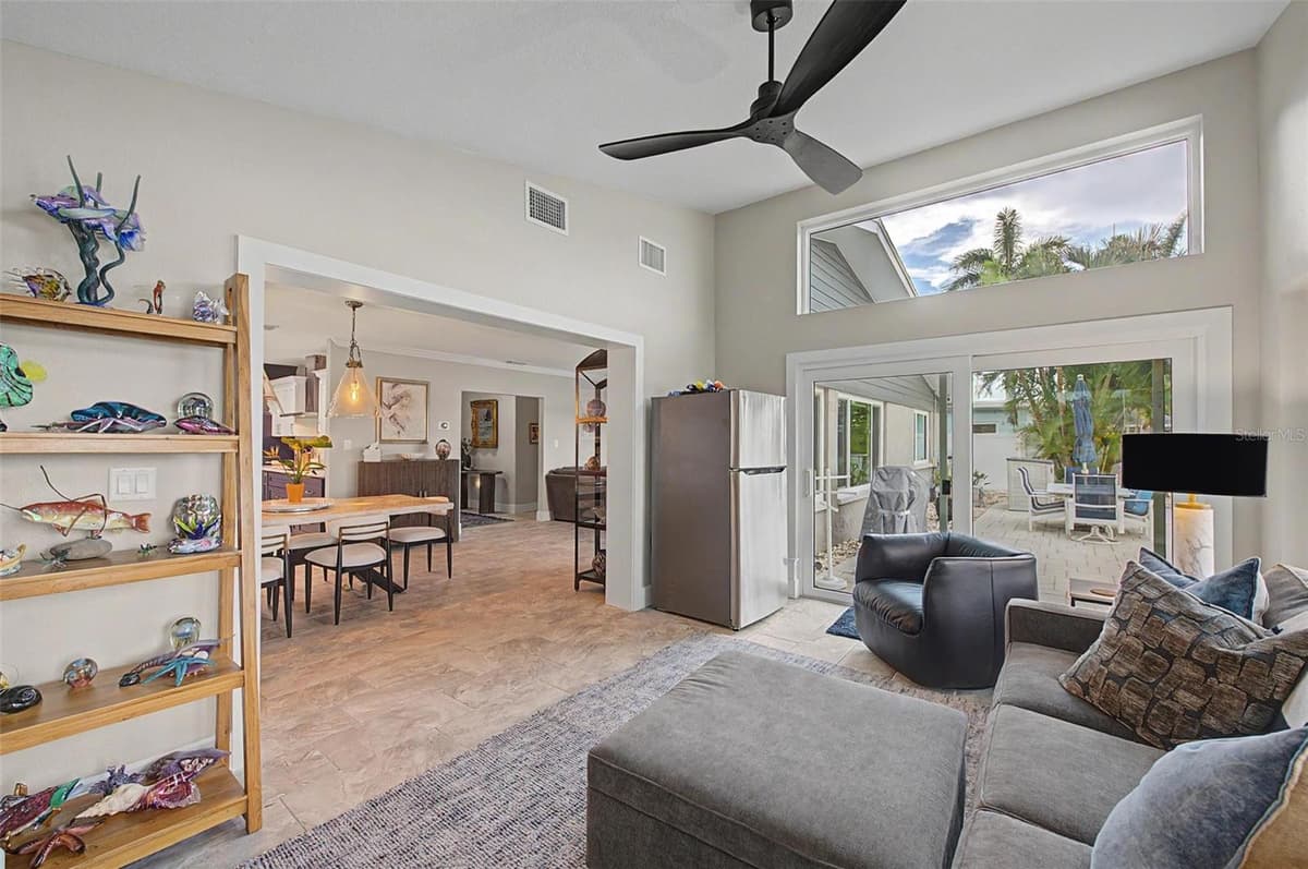 704 BAYSHORE DRIVE — photo 34 of 77