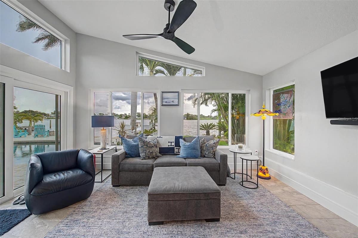 704 BAYSHORE DRIVE — photo 32 of 77