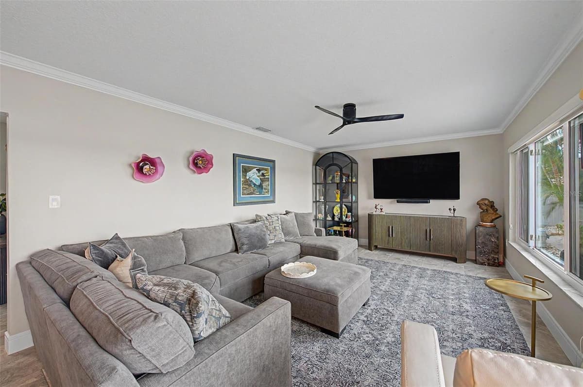 704 BAYSHORE DRIVE — photo 28 of 77