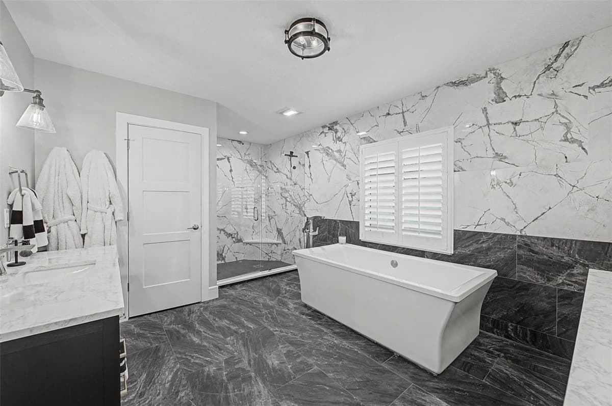 704 BAYSHORE DRIVE — photo 37 of 77