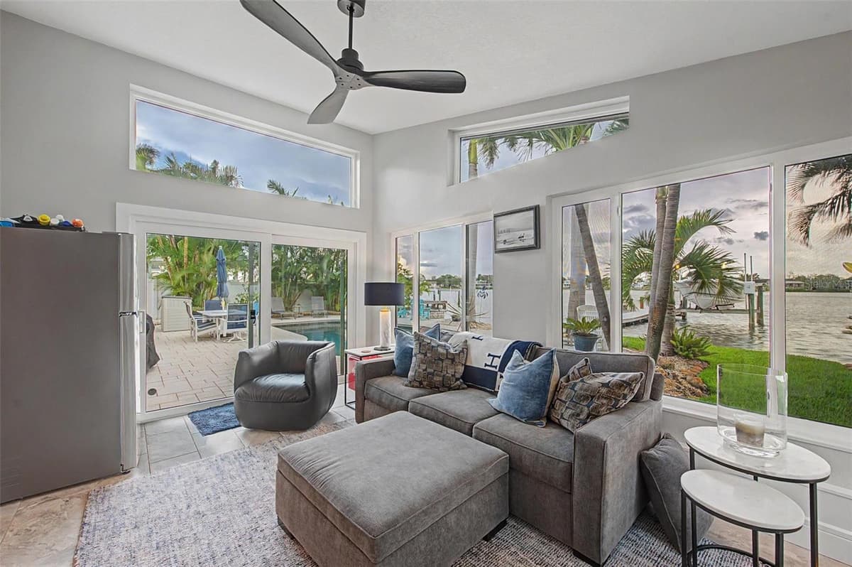 704 BAYSHORE DRIVE — photo 33 of 77