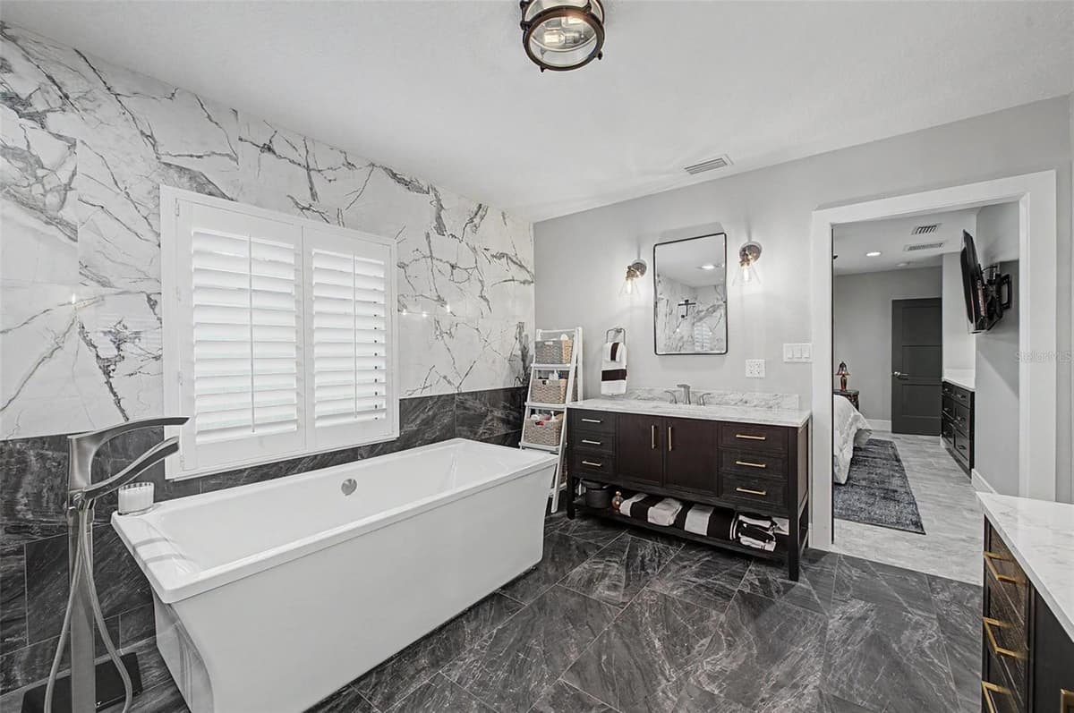 704 BAYSHORE DRIVE — photo 38 of 77