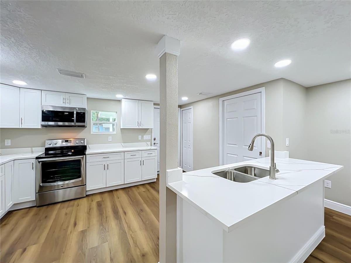 552 B C TERRY ROAD — photo 18 of 65