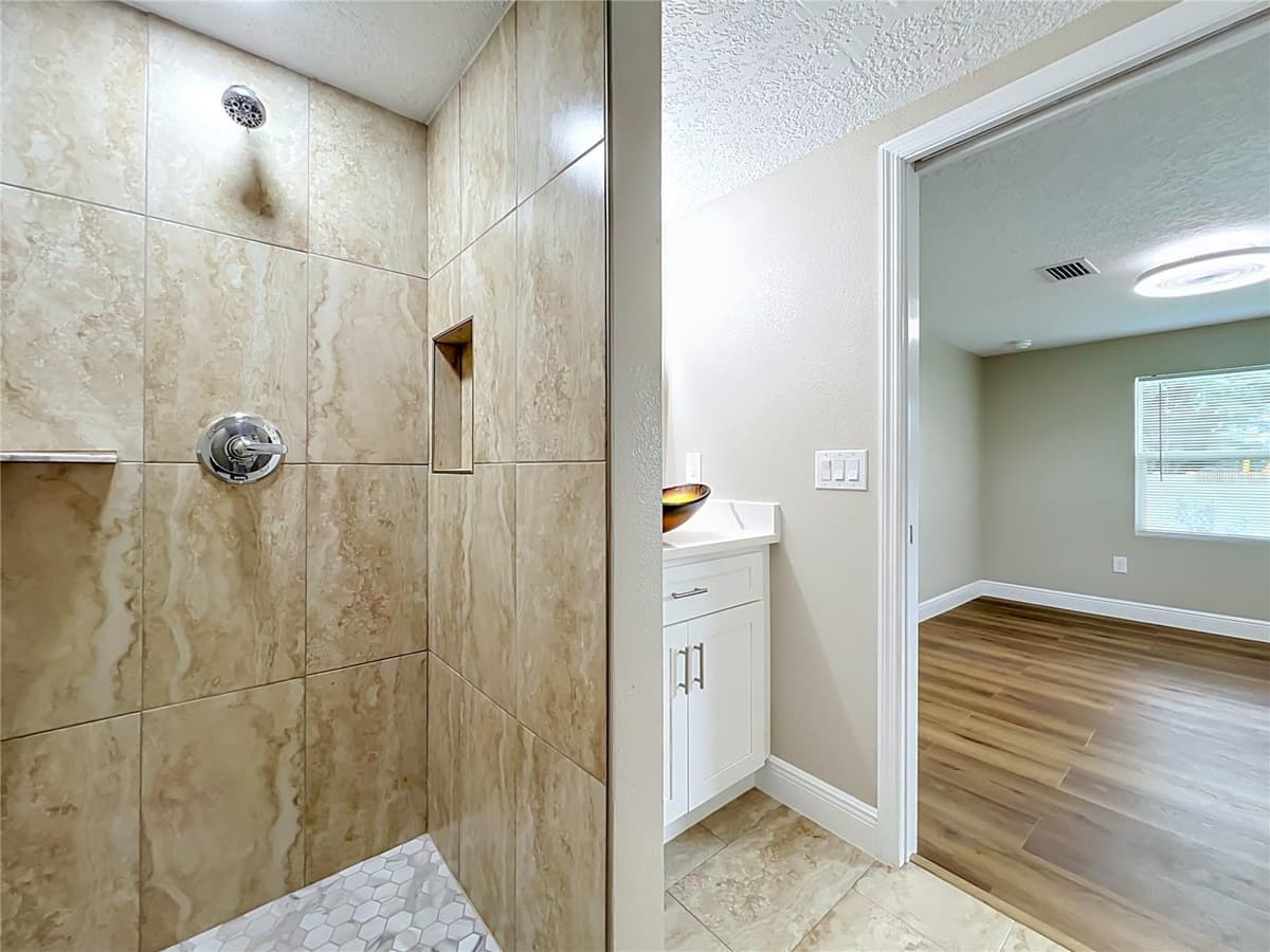 552 B C TERRY ROAD — photo 36 of 65