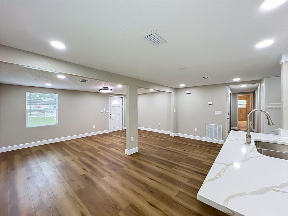 552 B C TERRY ROAD — photo 16 of 65