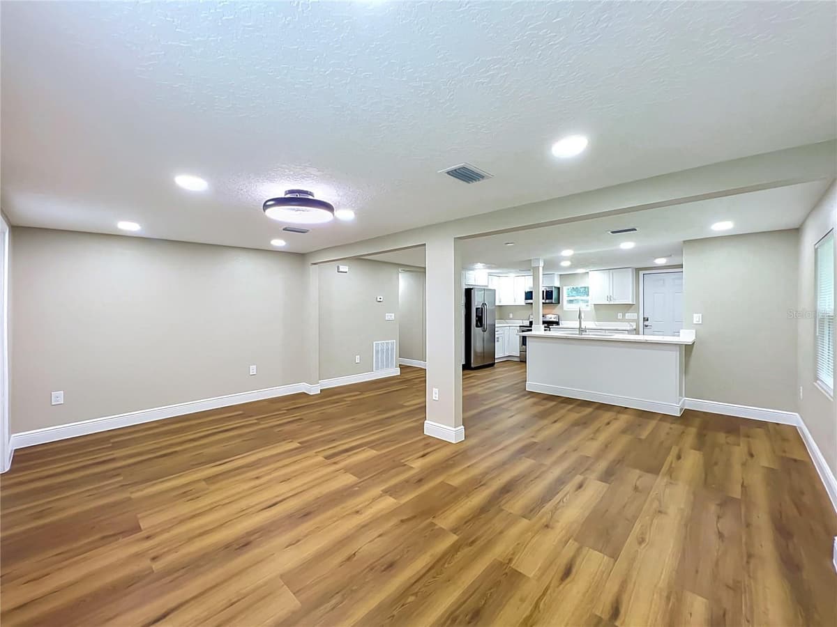 552 B C TERRY ROAD — photo 12 of 65