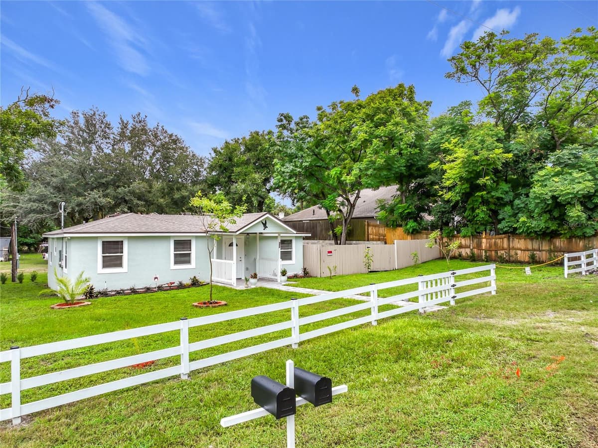 552 B C TERRY ROAD — photo 3 of 65
