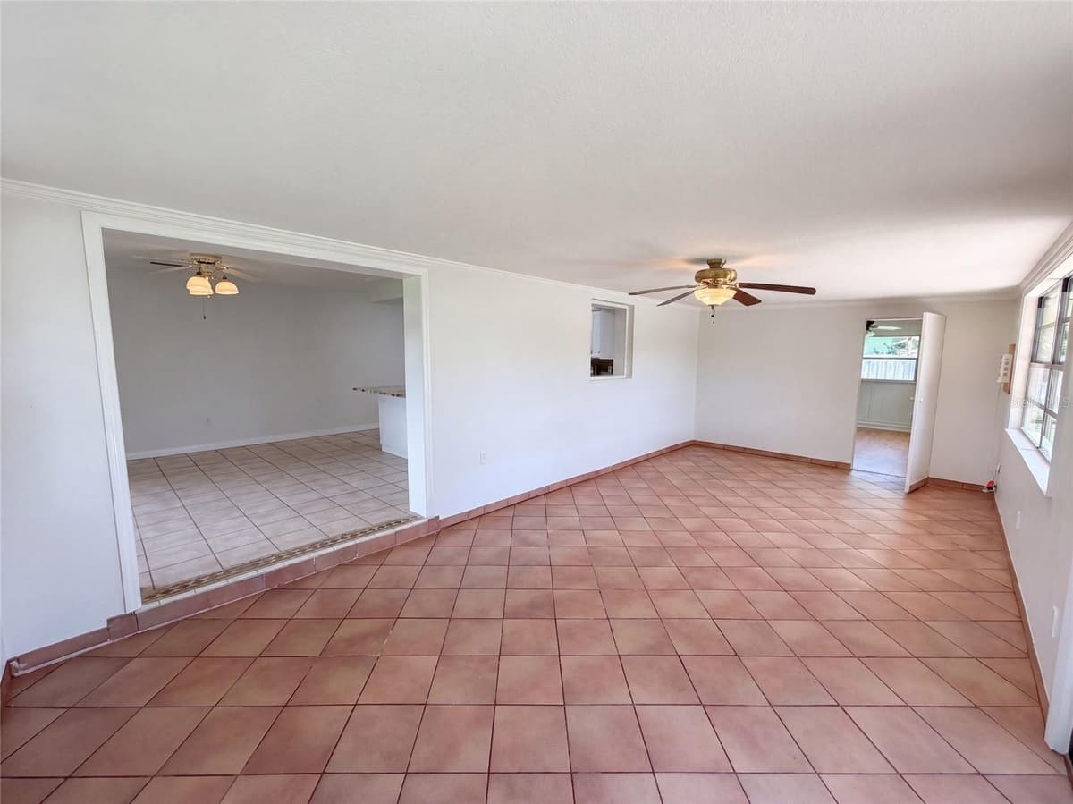 2617 FAIRWAY DRIVE — photo 12 of 29