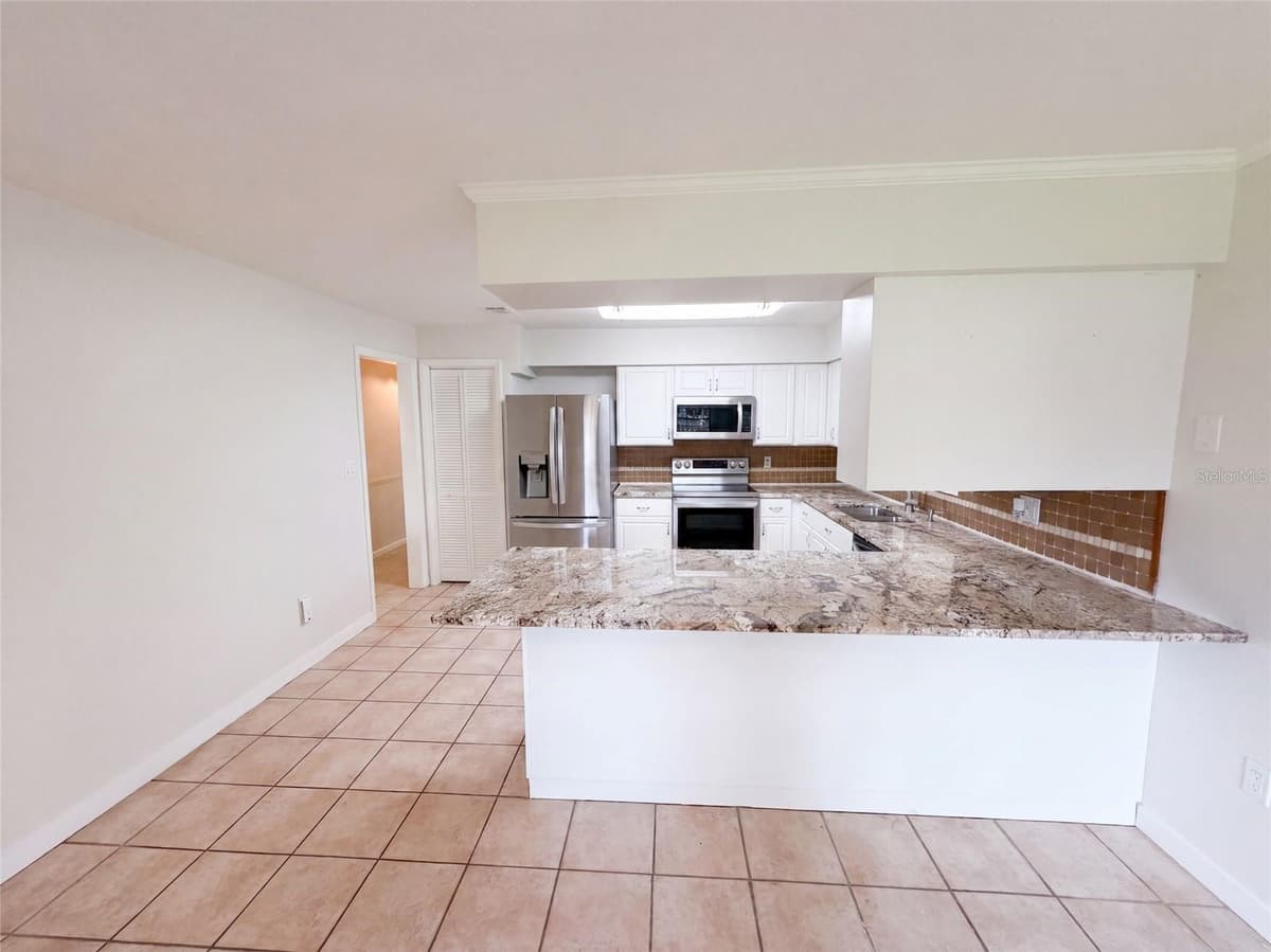 2617 FAIRWAY DRIVE — photo 8 of 29