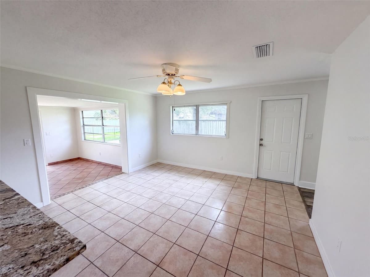 2617 FAIRWAY DRIVE — photo 9 of 29