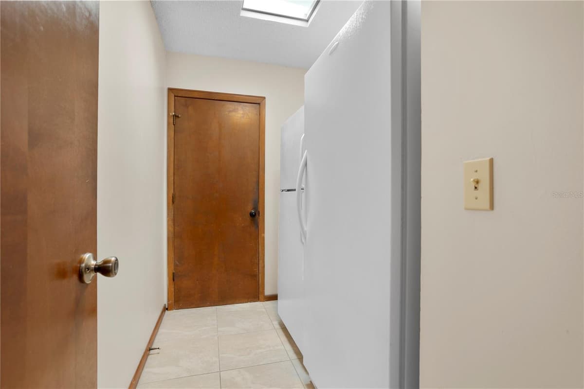 1388 YELLOW PINE COURT — photo 33 of 53