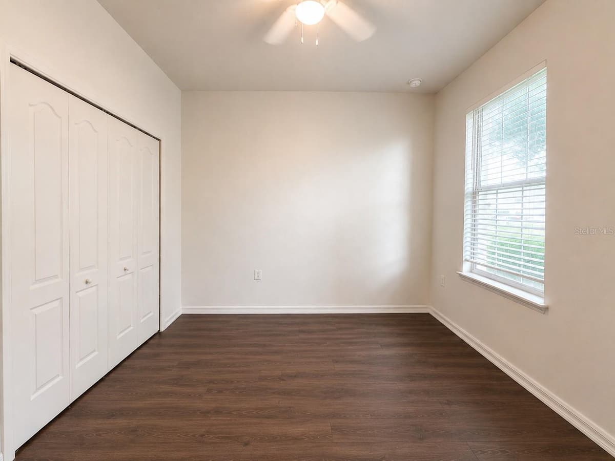 908 GLAZEBROOK LOOP — photo 16 of 37