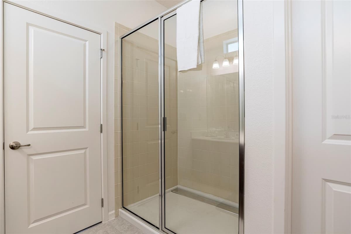 4490 MONADO DRIVE — photo 31 of 68
