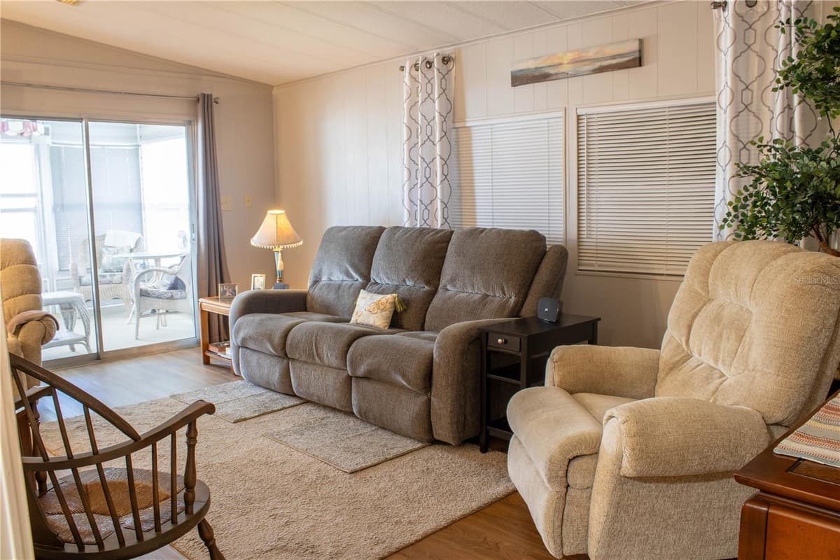 4332 CHERRYWOOD STREET — photo 8 of 27