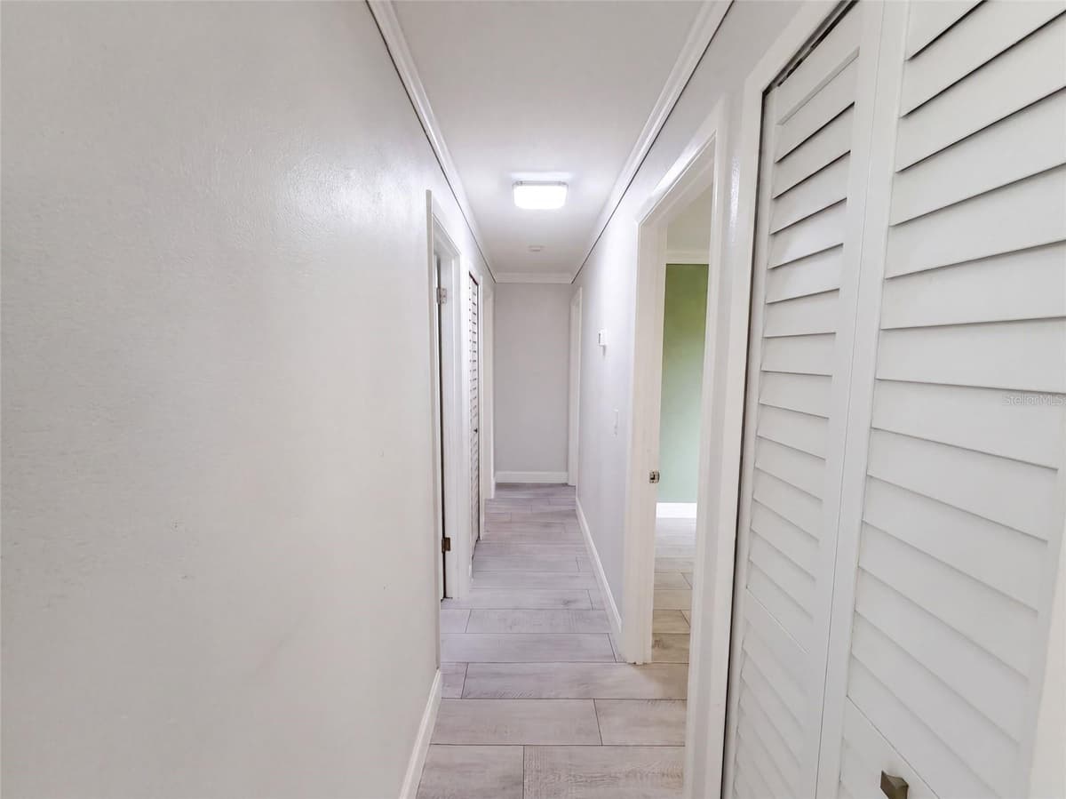 976 LISKEARD AVENUE — photo 9 of 16