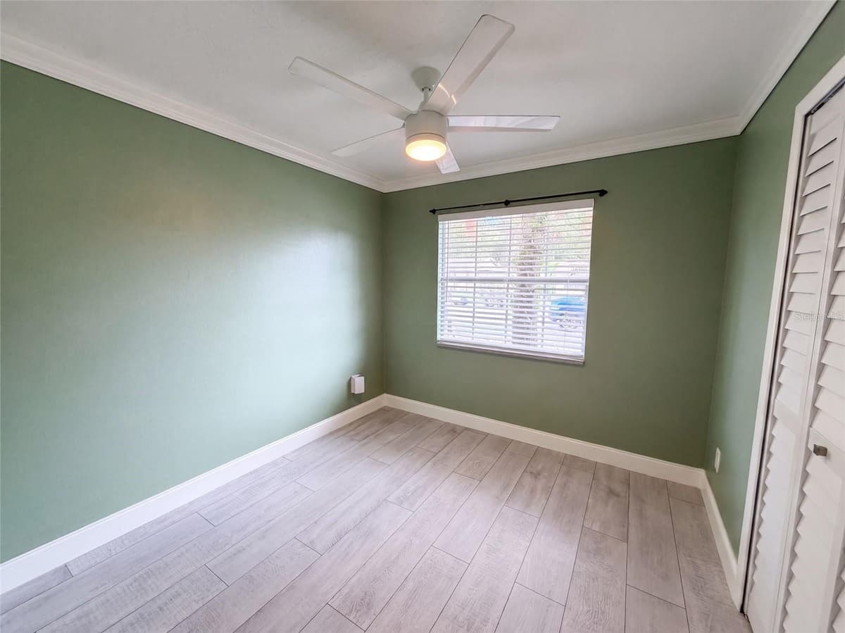 976 LISKEARD AVENUE — photo 4 of 16