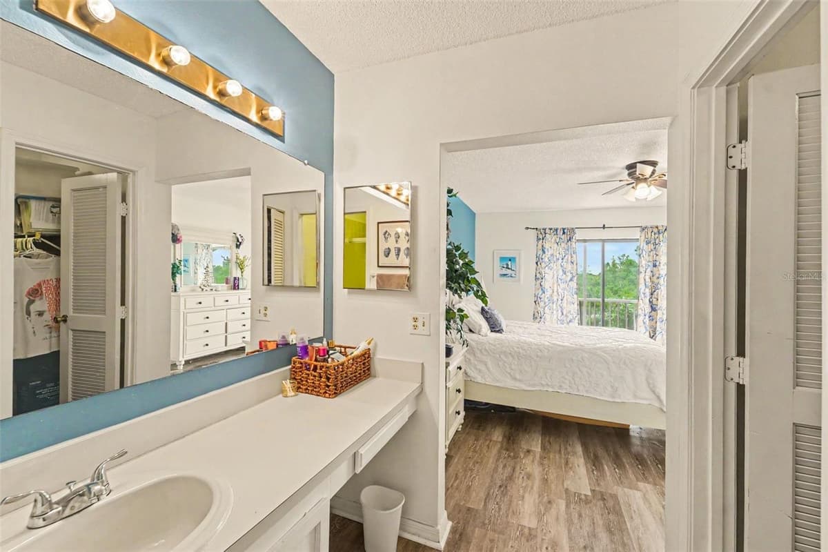 1702 SEASCAPE CIRCLE — photo 8 of 21