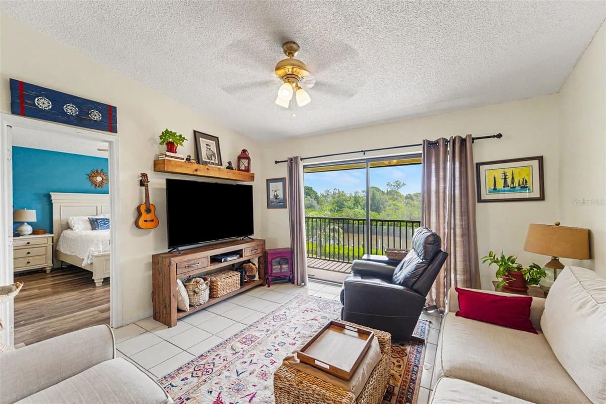 1702 SEASCAPE CIRCLE — photo 3 of 21