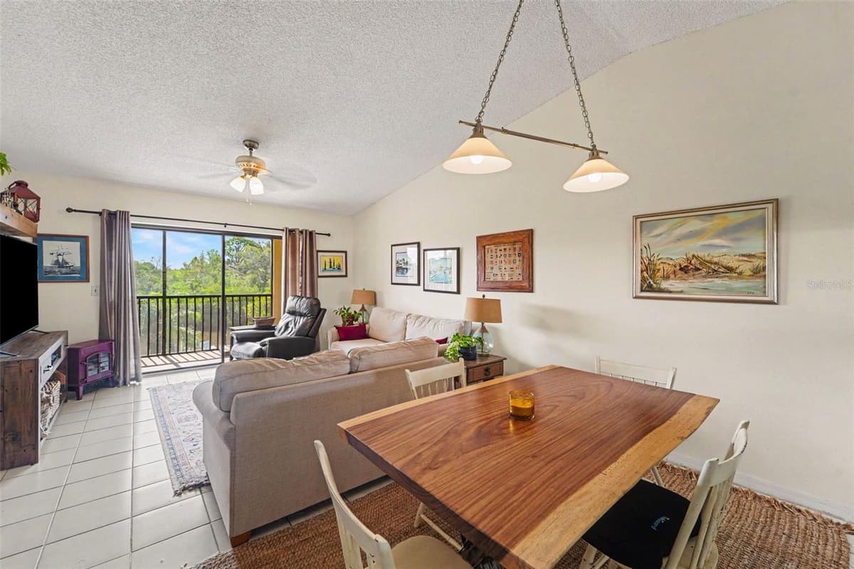 1702 SEASCAPE CIRCLE — photo 4 of 21
