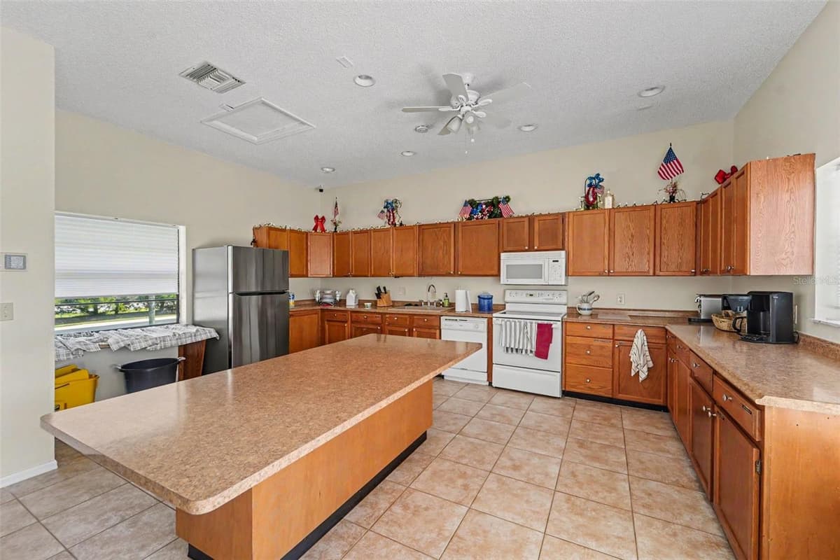 1702 SEASCAPE CIRCLE — photo 16 of 21