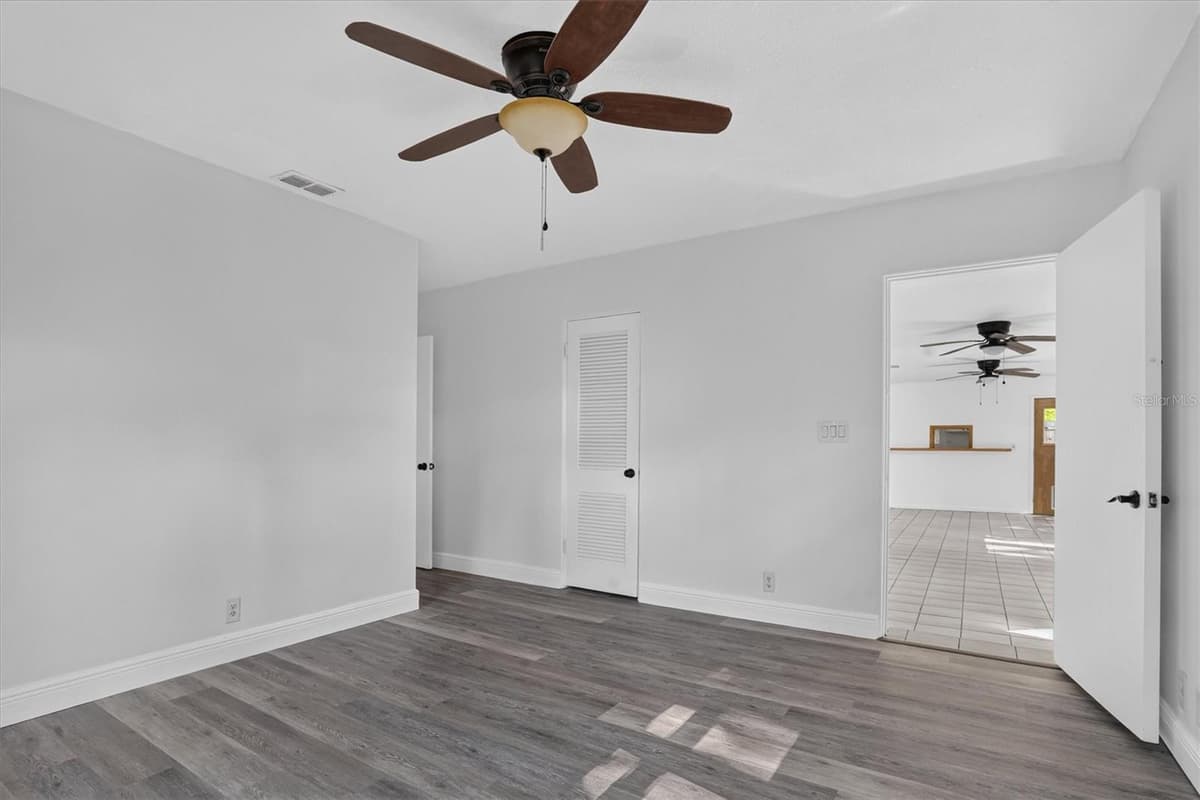 1202 ORANOLE ROAD — photo 25 of 45