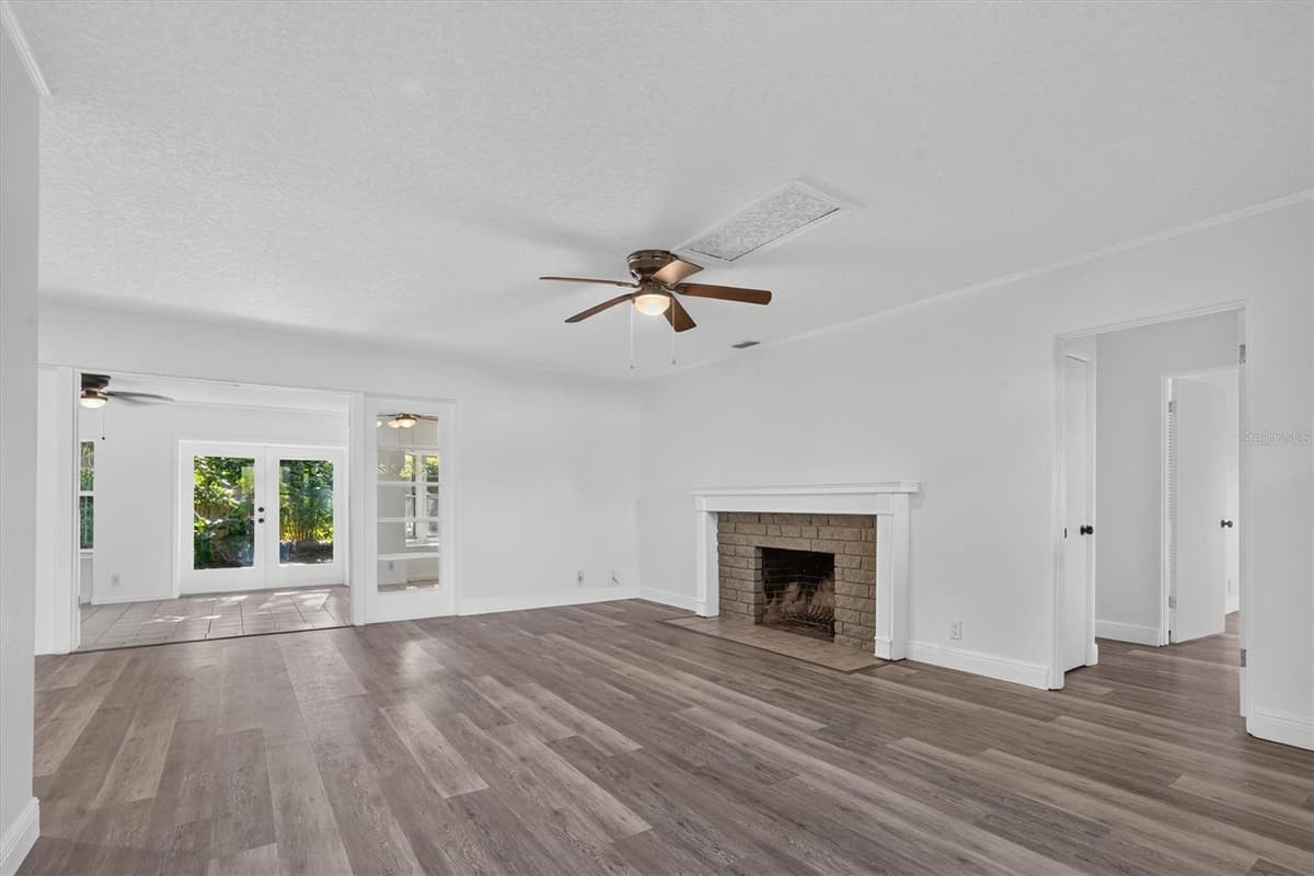1202 ORANOLE ROAD — photo 5 of 45
