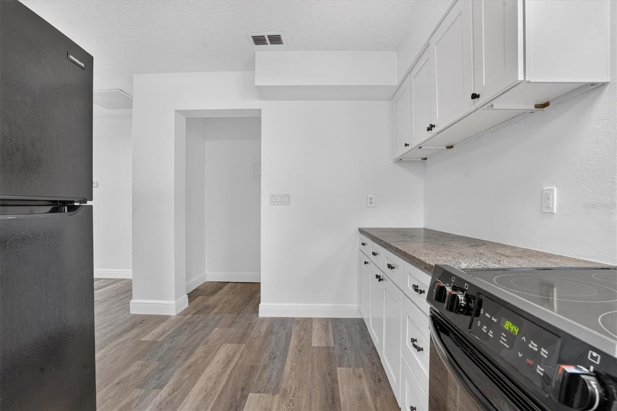 1202 ORANOLE ROAD — photo 10 of 45