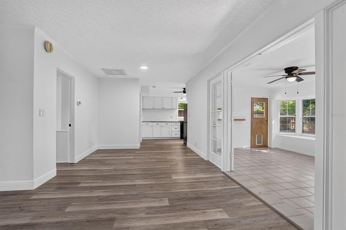 1202 ORANOLE ROAD — photo 12 of 45